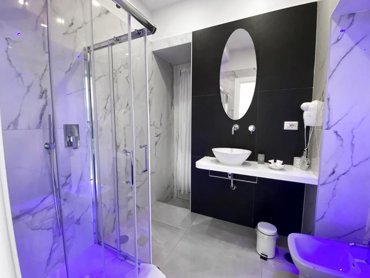 Aurora Luxury Rooms เนเปิลส์ ภายนอก รูปภาพ