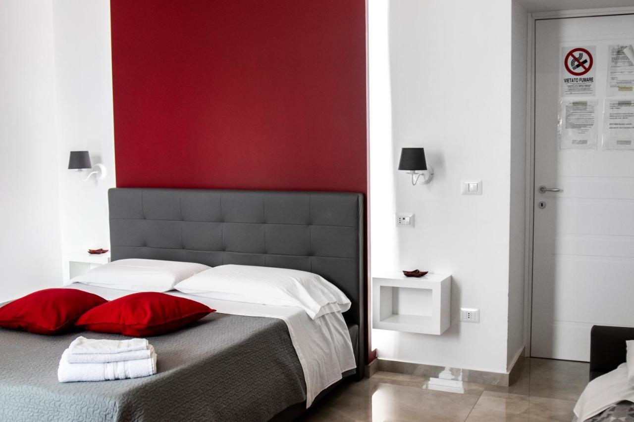 Aurora Luxury Rooms เนเปิลส์ ภายนอก รูปภาพ